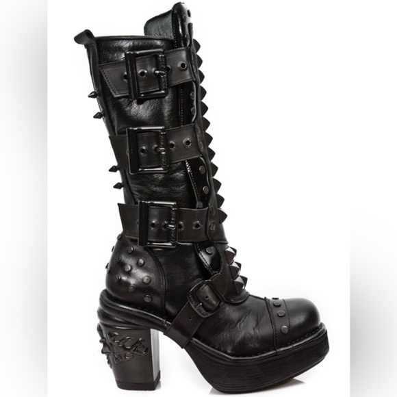 New Rock Shoes - New rock black Italian leather Metallic studded boot - size 39 (US 8) worn once
